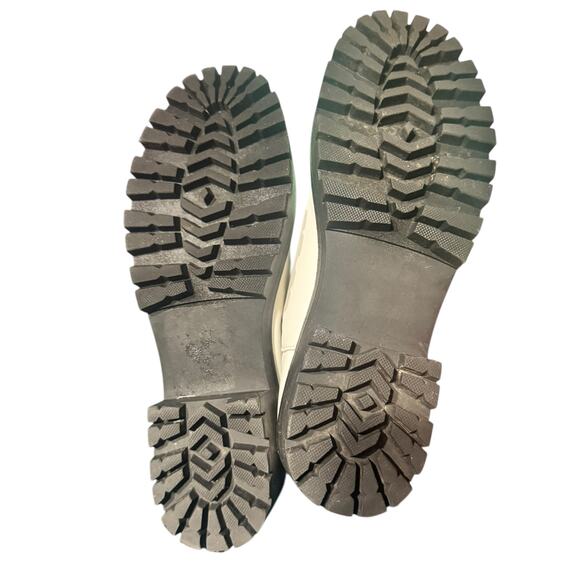 B7. BP Kora Lug Chelsea Boots White Size 9M - Picture 7 of 8